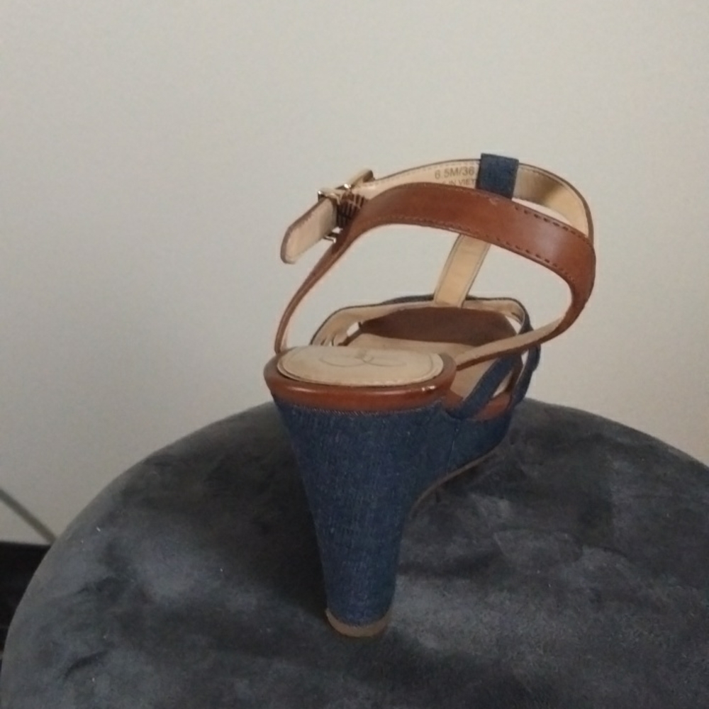 Wedges - Picture 3 of 3